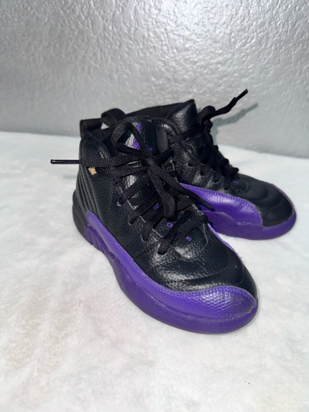 Jordan Kids Black and Purple Basketball Shoes